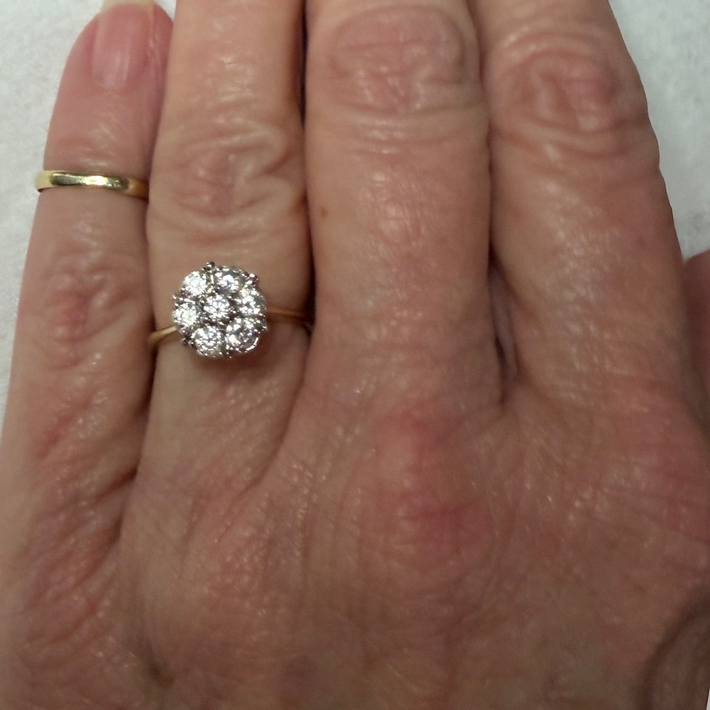 14K Gold Cluster Ring - Picture 7 of 7